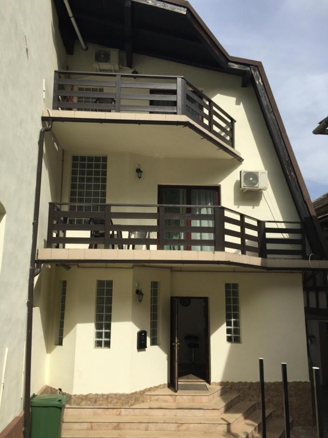 Casa Transilvania Braşov Buitenkant foto