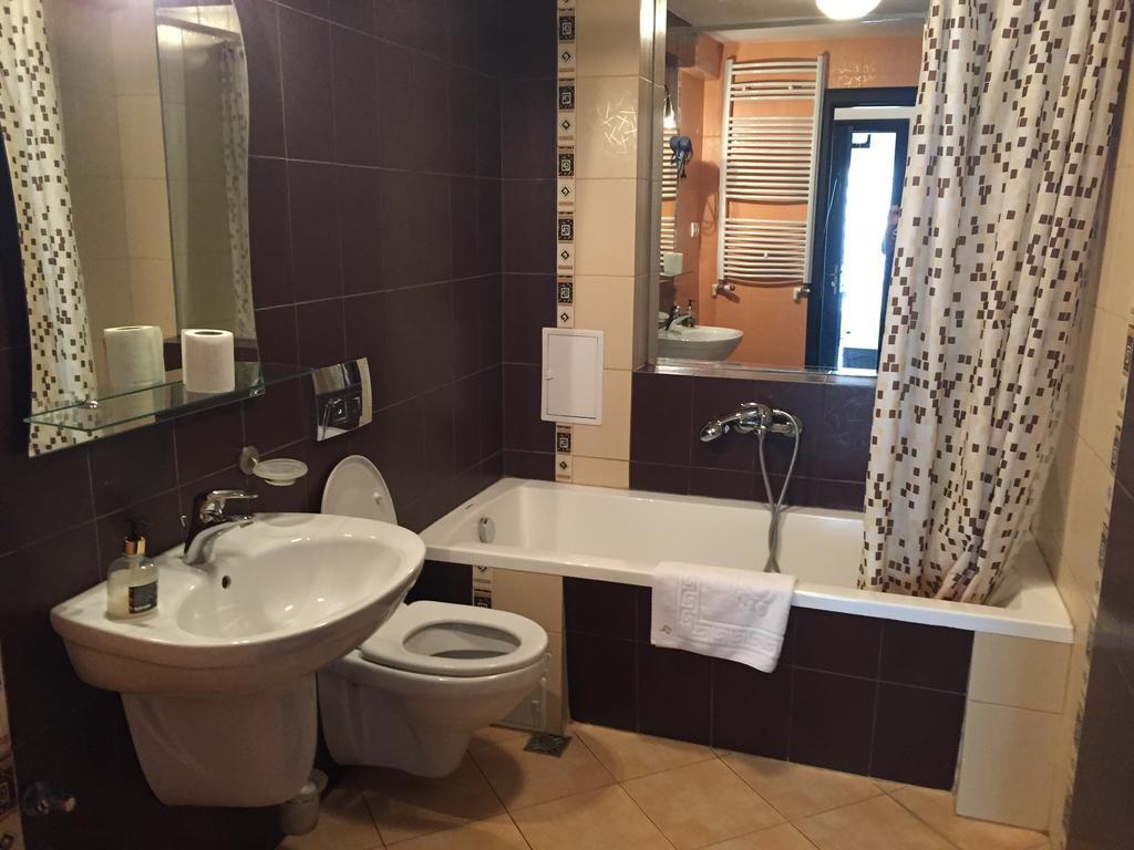 Casa Transilvania Braşov Buitenkant foto