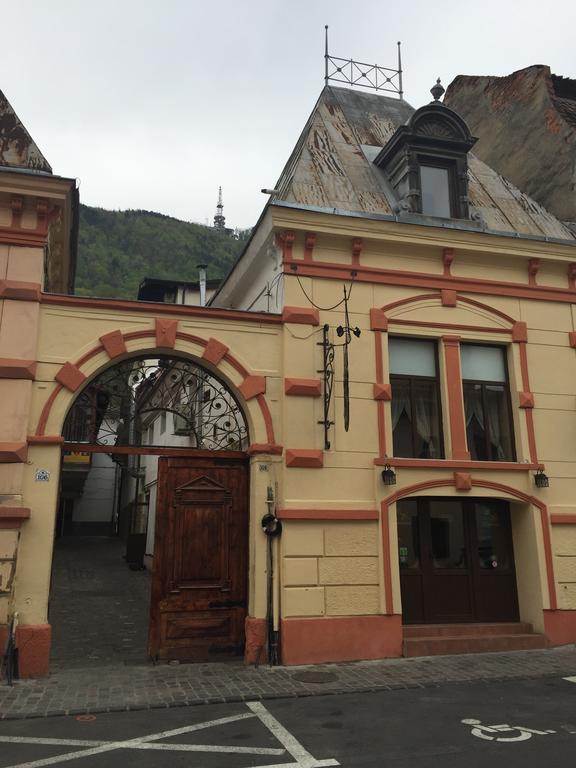 Casa Transilvania Braşov Buitenkant foto